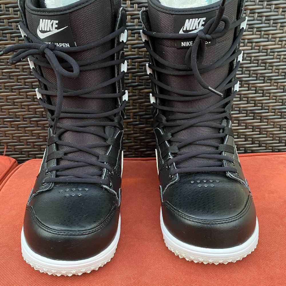 Nike Vapen Women's Snowboard Boot